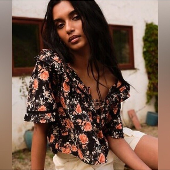 Free People Tops - Free People Unreal Love Ruffle Collar Short Sleeve Floral Top Size XS